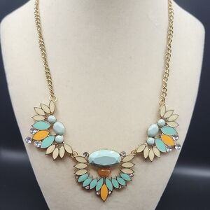 Chic Gold and Turquoise Floral Necklace